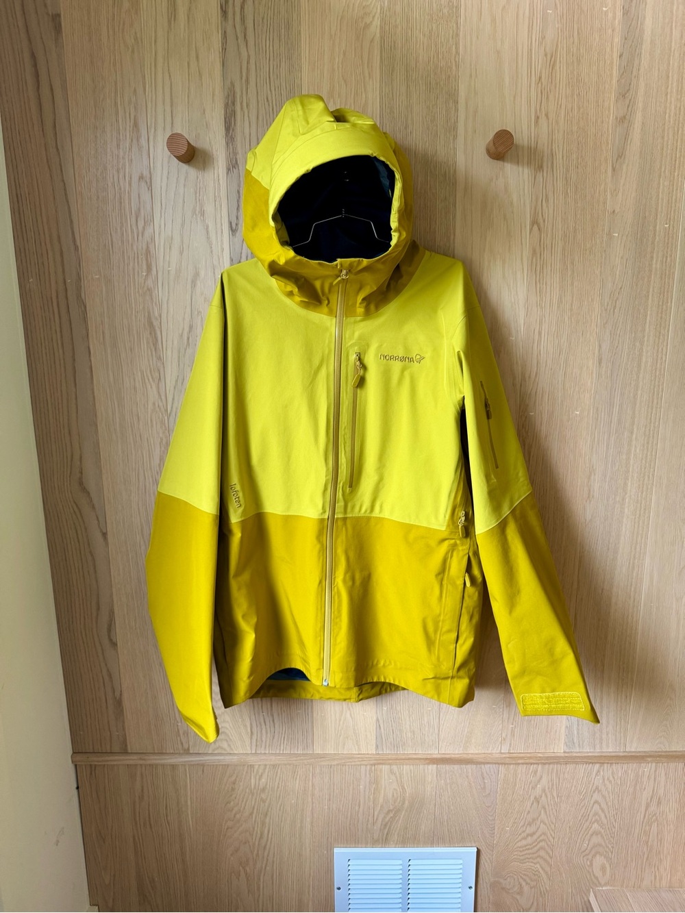 Norrøna Lofoten Gore-Tex Jacket